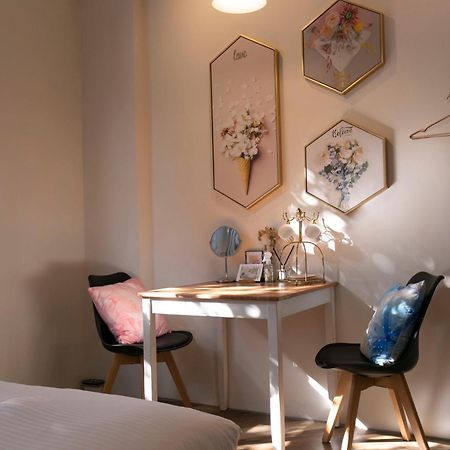 Apartamento Yes Yes I Am Willing Tainan Exterior foto